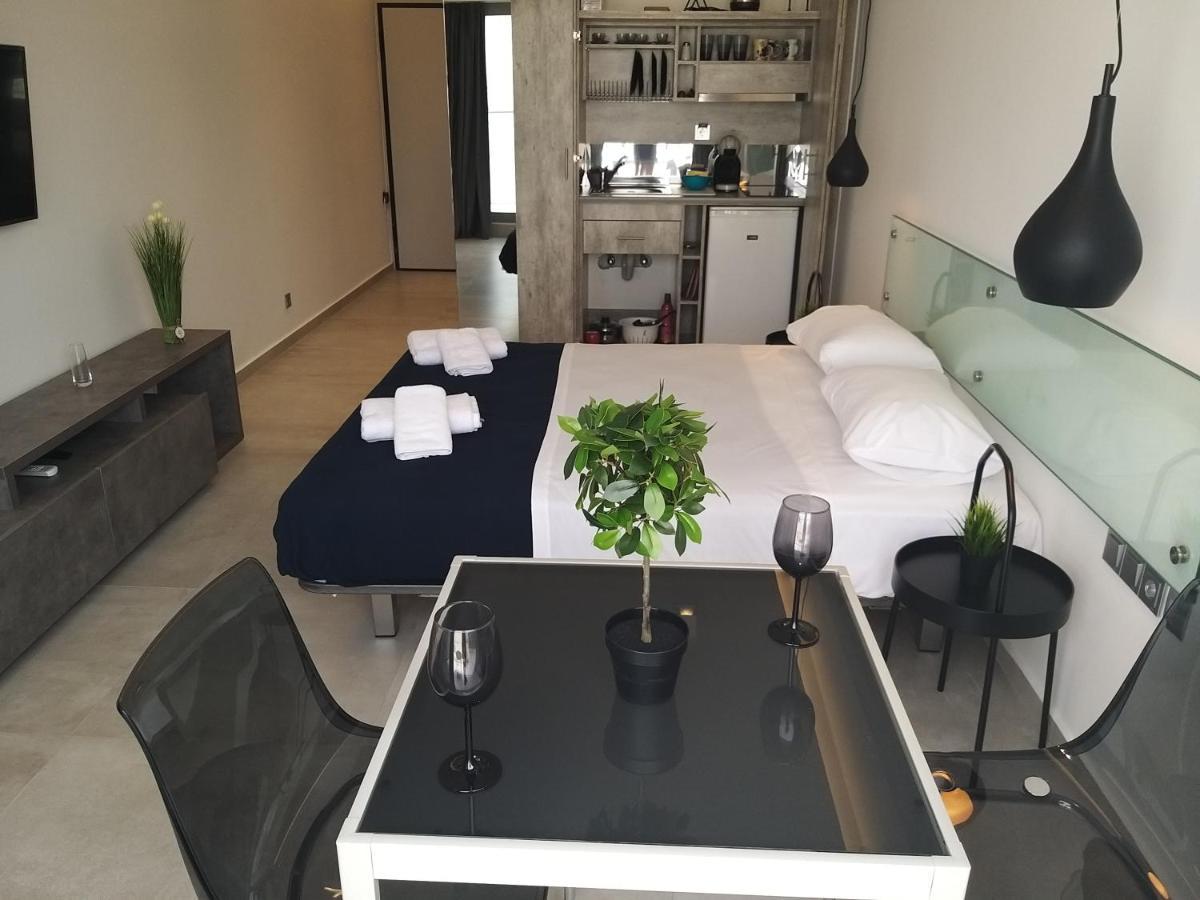 Amazing Apartments @ Aiolou Str. Atenas Exterior foto